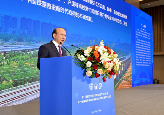 中國工程院院士何華武